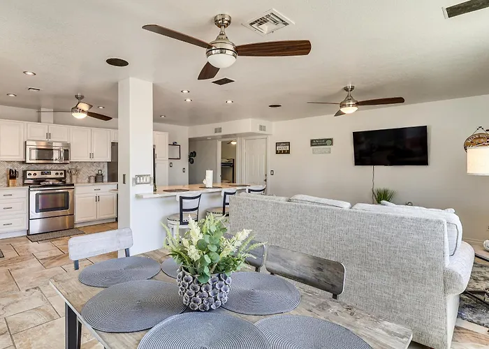 Desert Retreat Near Havasu W/ Backyard Oasis *