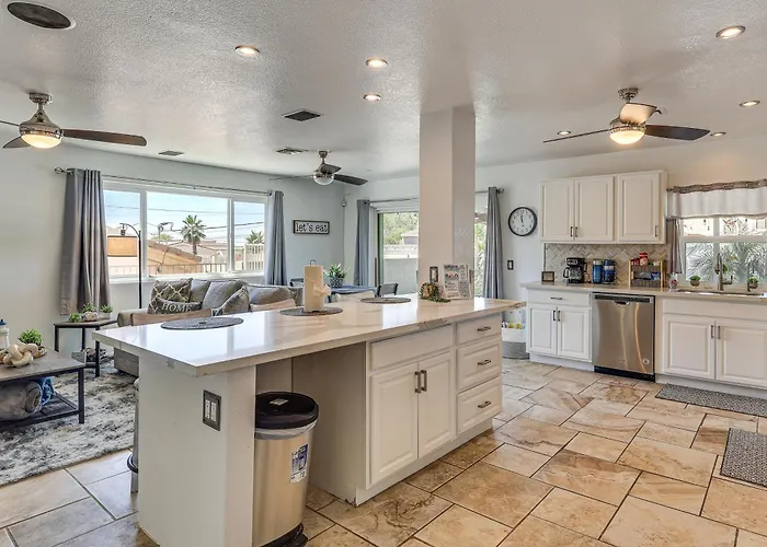 Desert Retreat Near Havasu W/ Backyard Oasis Dom wakacyjny Lake Havasu City