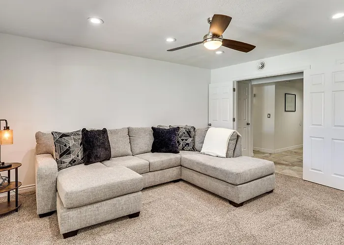 Desert Retreat Near Havasu W/ Backyard Oasis Dom wakacyjny Lake Havasu City